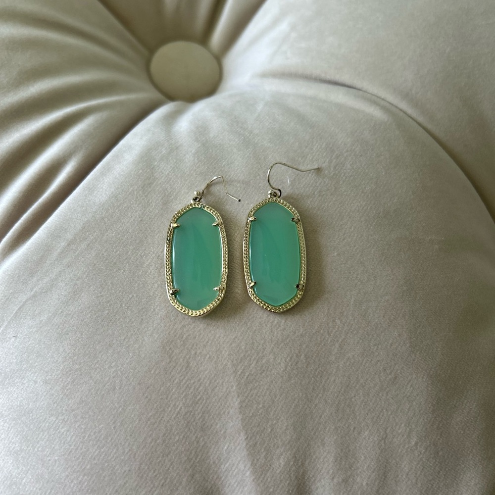 Kendra Scott “Elle” Earrings
